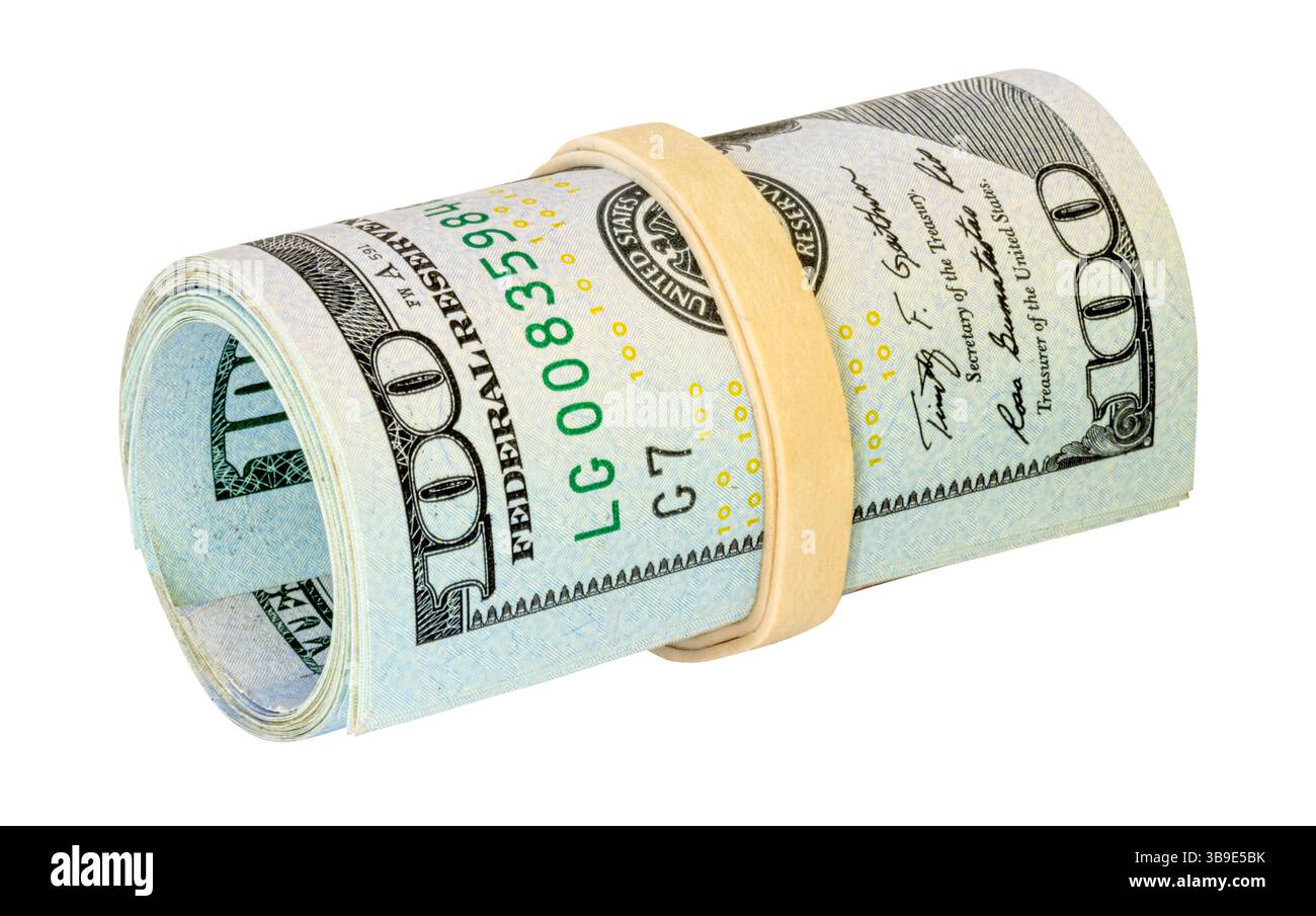Stapel von Dollarscheine gebunden mit elastischem Band isoliert auf weiß. Geldkonzept Stockfoto