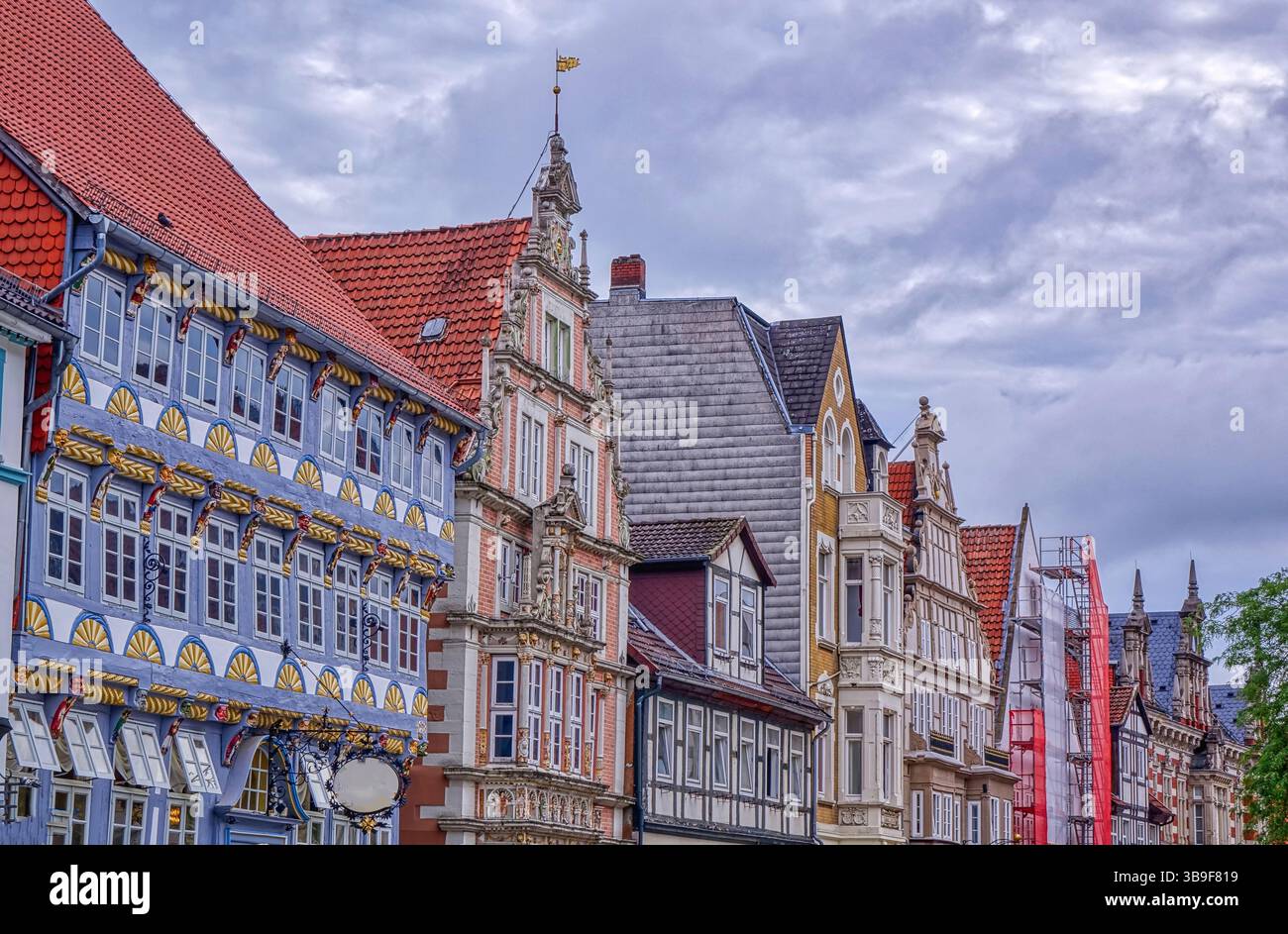 Farbenfrohe historische Gebäude in der Altstadt von Hameln Stockfoto