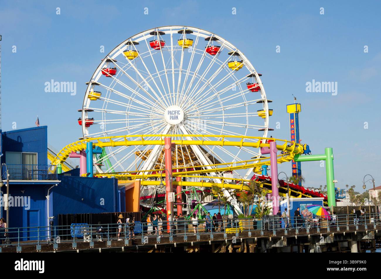 Berühmtes Riesenrad am Santa Monica Pier Stockfoto