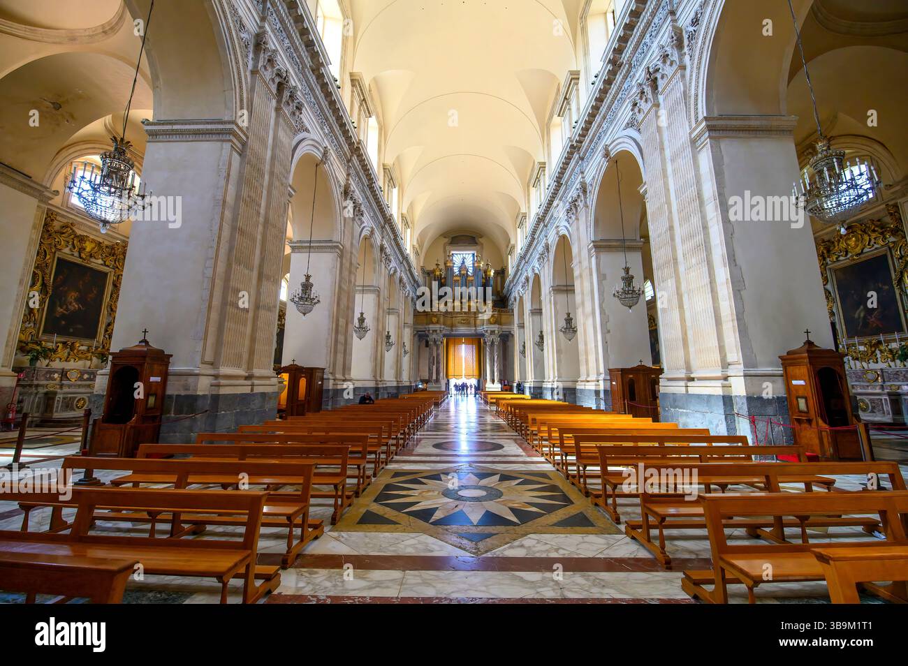 Catania, Italien. Das Innere der Kathedrale Santa Agatha und Liotru oder des Duomo di Catania Stockfoto