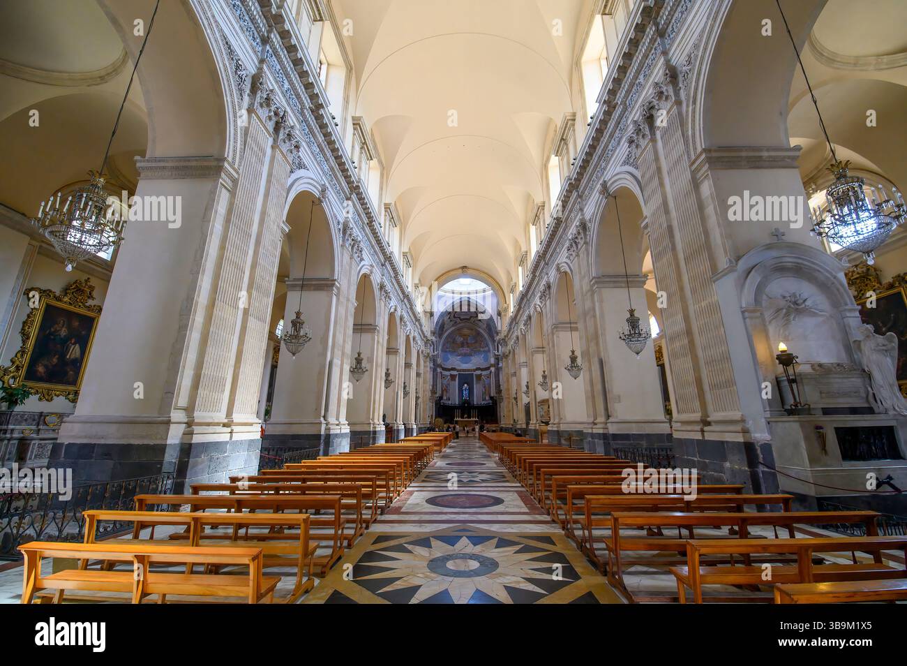 Catania, Italien. Das Innere der Kathedrale Santa Agatha und Liotru oder des Duomo di Catania Stockfoto