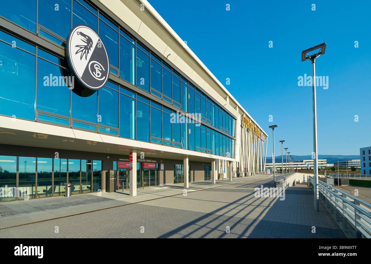 Blick auf das Europa Park Stadion - die offizielle Arena des FC Freiburg Stockfoto