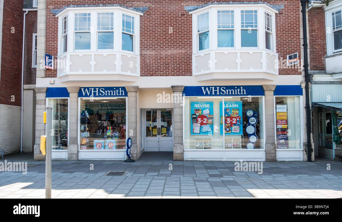 Äußere des WH Smith in Swanage. Stockfoto