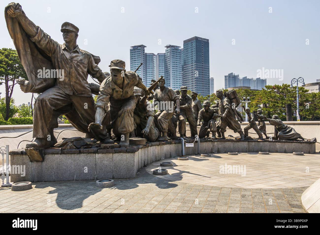Das war Memorial of Korea in Yongsan-gu, Seoul, stellt Materialien aus, die mit dem Koreakrieg zusammenhängen, und dient als nationales moralisches educ Stockfoto
