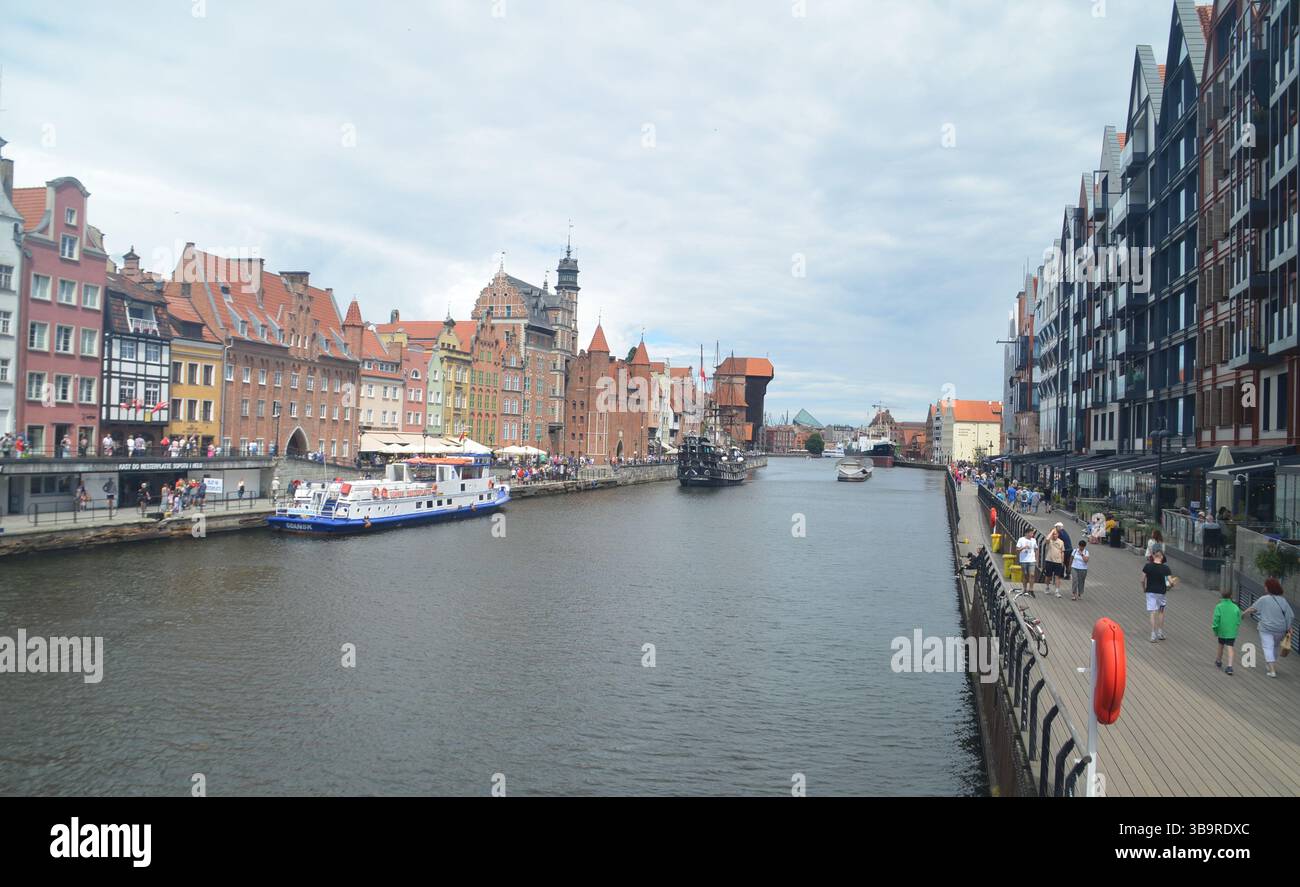Touristen in der Altstadt von Gdańsk, Polen Stockfoto
