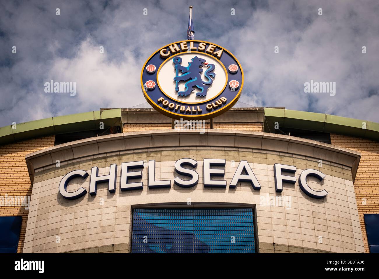 LONDON, 7. MAI 2025: Stamford Bridge, Heimstadion des Chelsea Football Club an der Fulham Road im Südwesten Londons Stockfoto