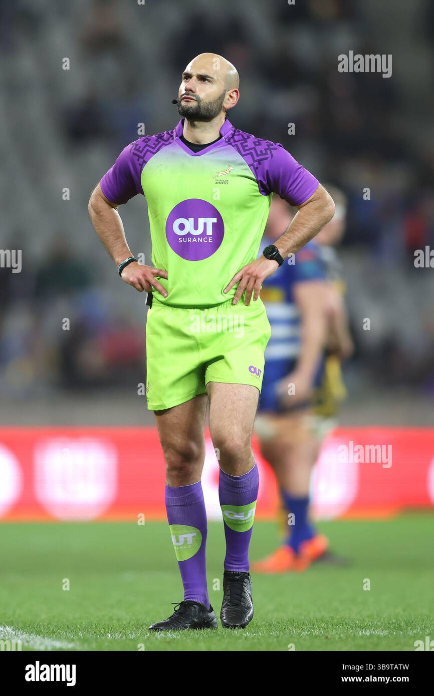 KAPSTADT, SÜDAFRIKA - 10. MAI: Schiedsrichter Andrea Piardi während des United Rugby Championship Matches zwischen DHL Stormers und Dragons RFC, das am 10. Mai 2024 im DHL Stadium in Kapstadt stattfand. Foto: Shaun Roy/Alamy Live News Stockfoto