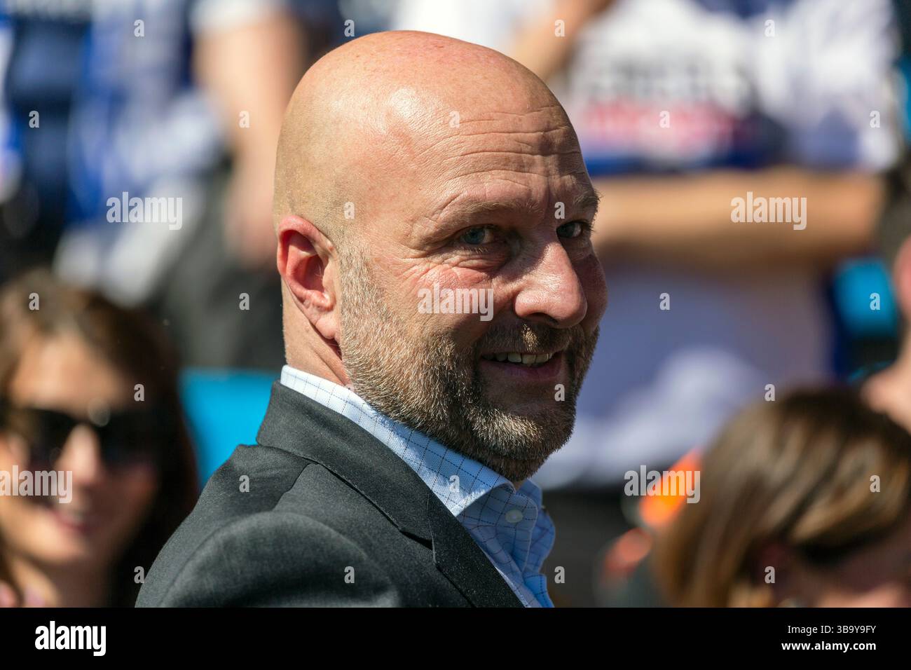 Sport, Fußball, Bundesliga, 2024/2025, VfL Bochum vs. 1. FSV Mainz 05 1-4, 10.05.2025, Vonovia Ruhrstadion, Dirk Dufner, Manager Sport (BO), DFL-VORSCHRIFTEN VERBIETEN DIE VERWENDUNG VON FOTOS ALS BILDSEQUENZEN UND/ODER QUASI-VIDEO Stockfoto