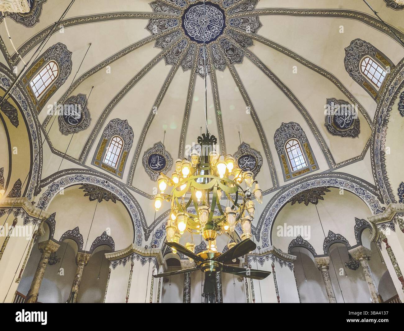 Die kleine Hagia Sophia Moschee, auch bekannt als Kucuk Aya Sofya, in Istanbul, Türkei. Früher byzantinische Kirche der Heiligen Sergius und Bacchus. kucuk aya Stockfoto