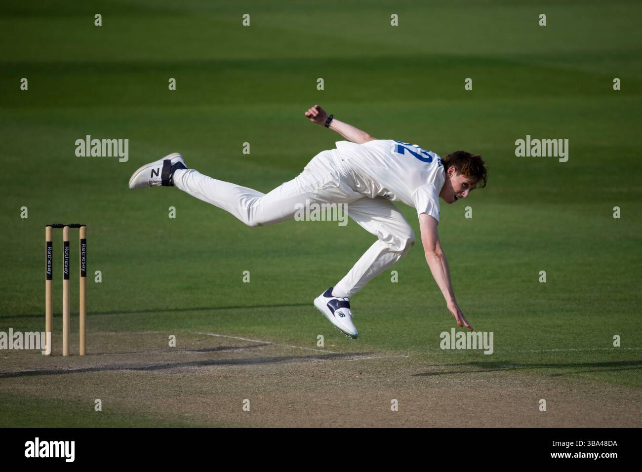 Sussex V Worcestershire - Rothesay County Championship HOVE, ENGLAND - 11. MAI: James Hayes aus Sussex in Aktion während Sussex V Worcestershire in Th Stockfoto