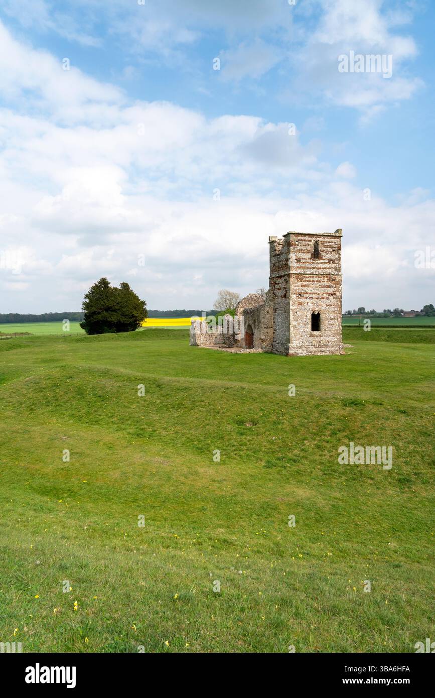 Knowlton Church und Henge Erdwerke in Cranborne Chase Stockfoto