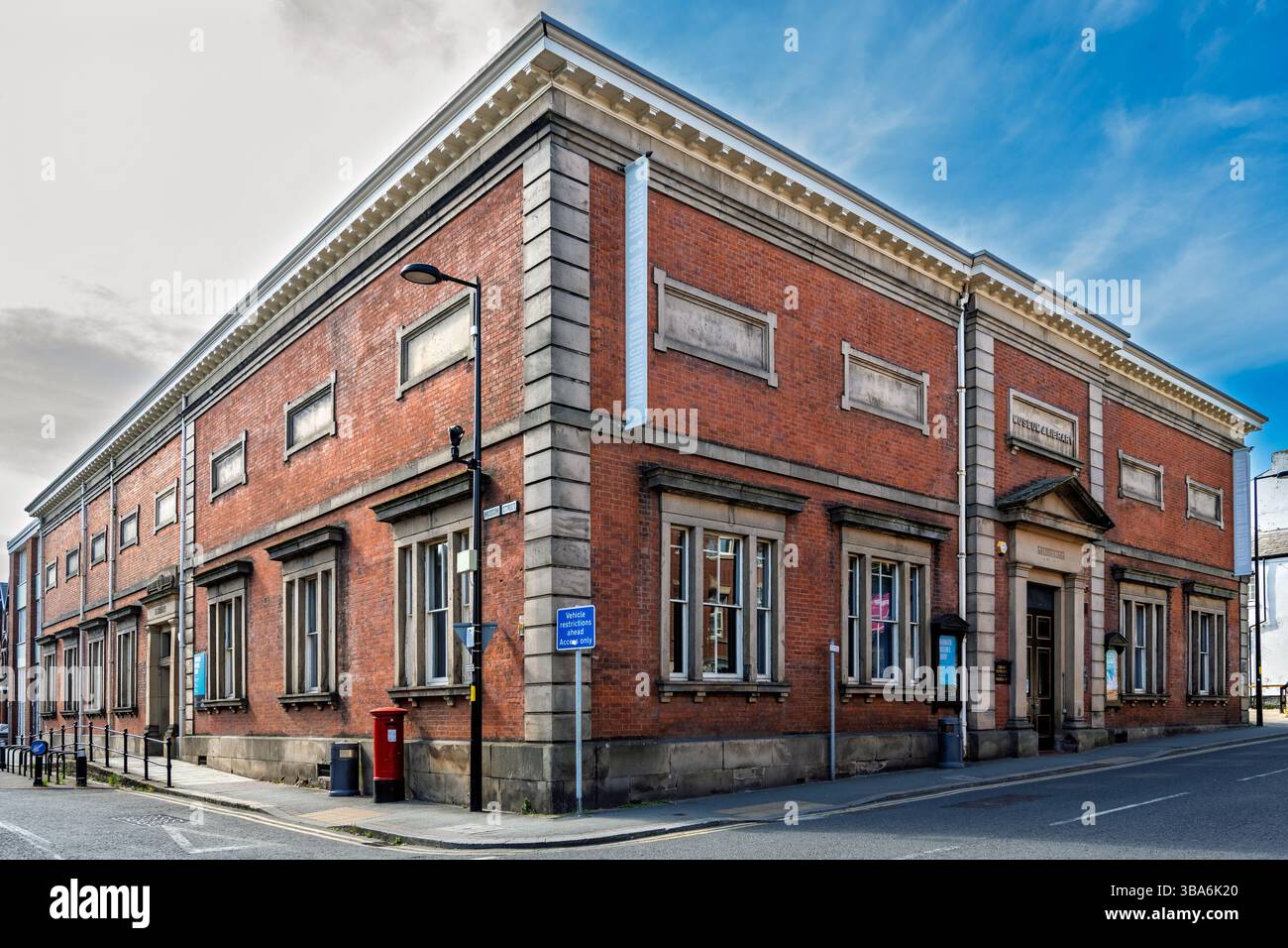 Warrington Museum und Bibliothek, Bold Street Warrington. Stockfoto
