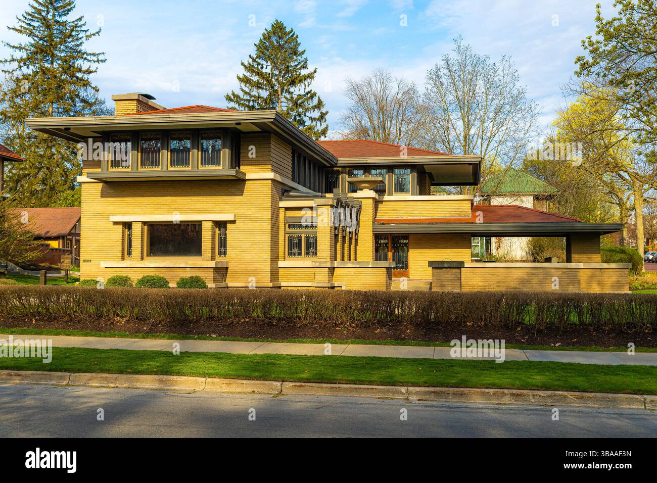 Grand Rapids, MI, USA - 23.04.2025: Foto des Meyer May House in Grand Rapids Michigan, ein historisches architektonisches Wahrzeichen, entworfen von Frank Lloyd W. Stockfoto