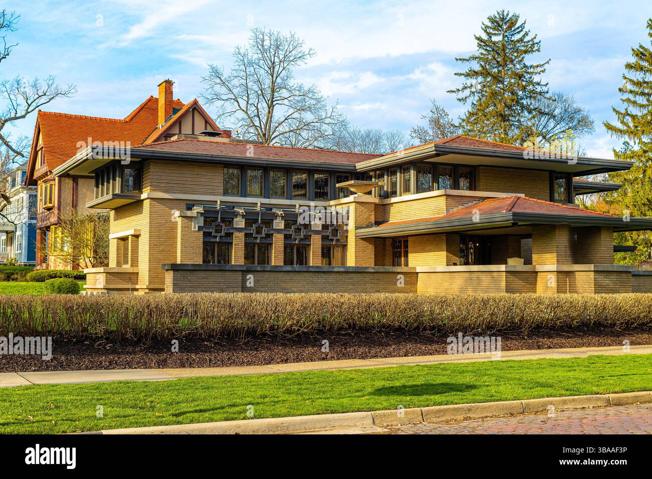 Grand Rapids, MI, USA - 23.04.2025: Foto des Meyer May House in Grand Rapids Michigan, ein historisches architektonisches Wahrzeichen, entworfen von Frank Lloyd W. Stockfoto