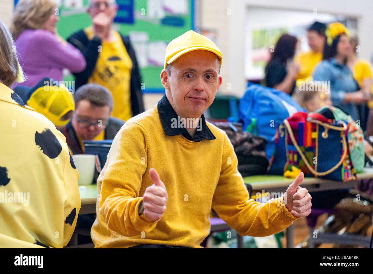 Das Team von Electric Umbrella trifft sich in Sarratt Hertfordshire, bevor es zum BGT Halbfinale aufbricht Stockfoto