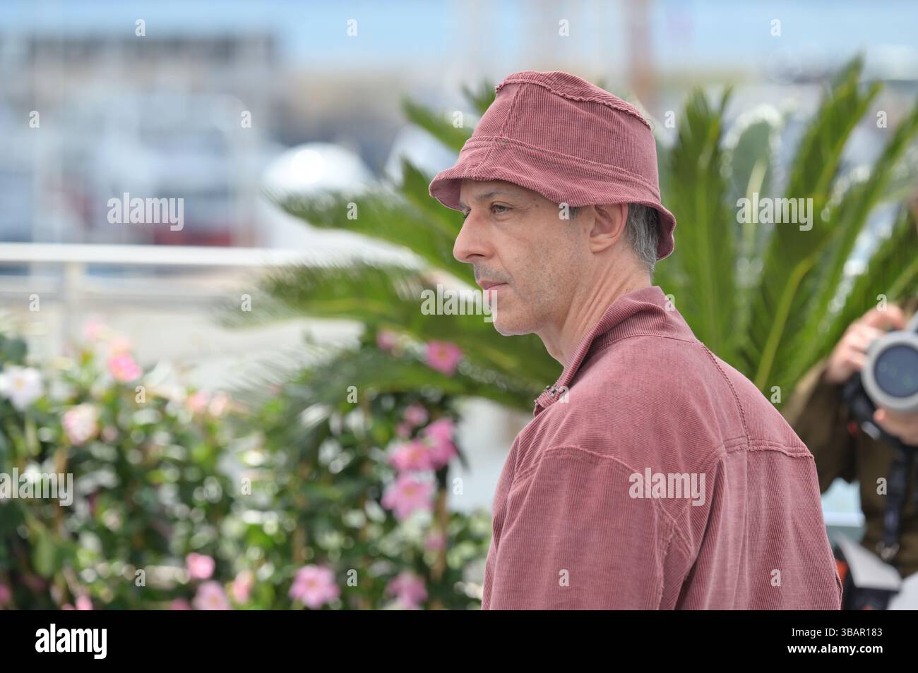 Cannes, Frankreich. Mai 2025. CANNES, FRANKREICH. 13. Mai 2025: Jeremy Strong beim Fotocall für die Cannes Jury beim 78. Festival de Cannes. Bildnachweis: Paul Smith/Alamy Live News Stockfoto
