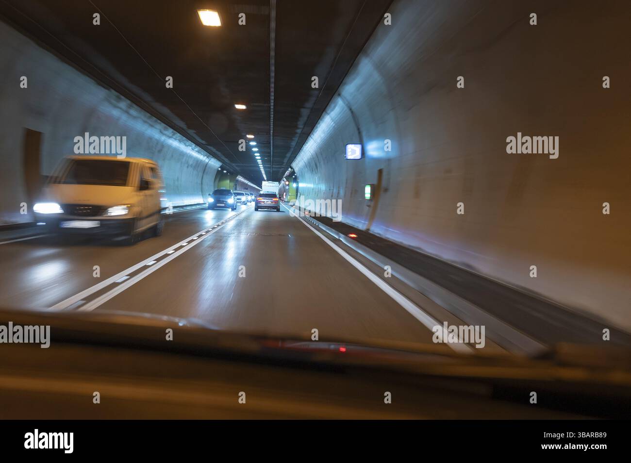 Tunnel auf der Brennerautobahn, Südtirol, Italien, Europa Stockfoto