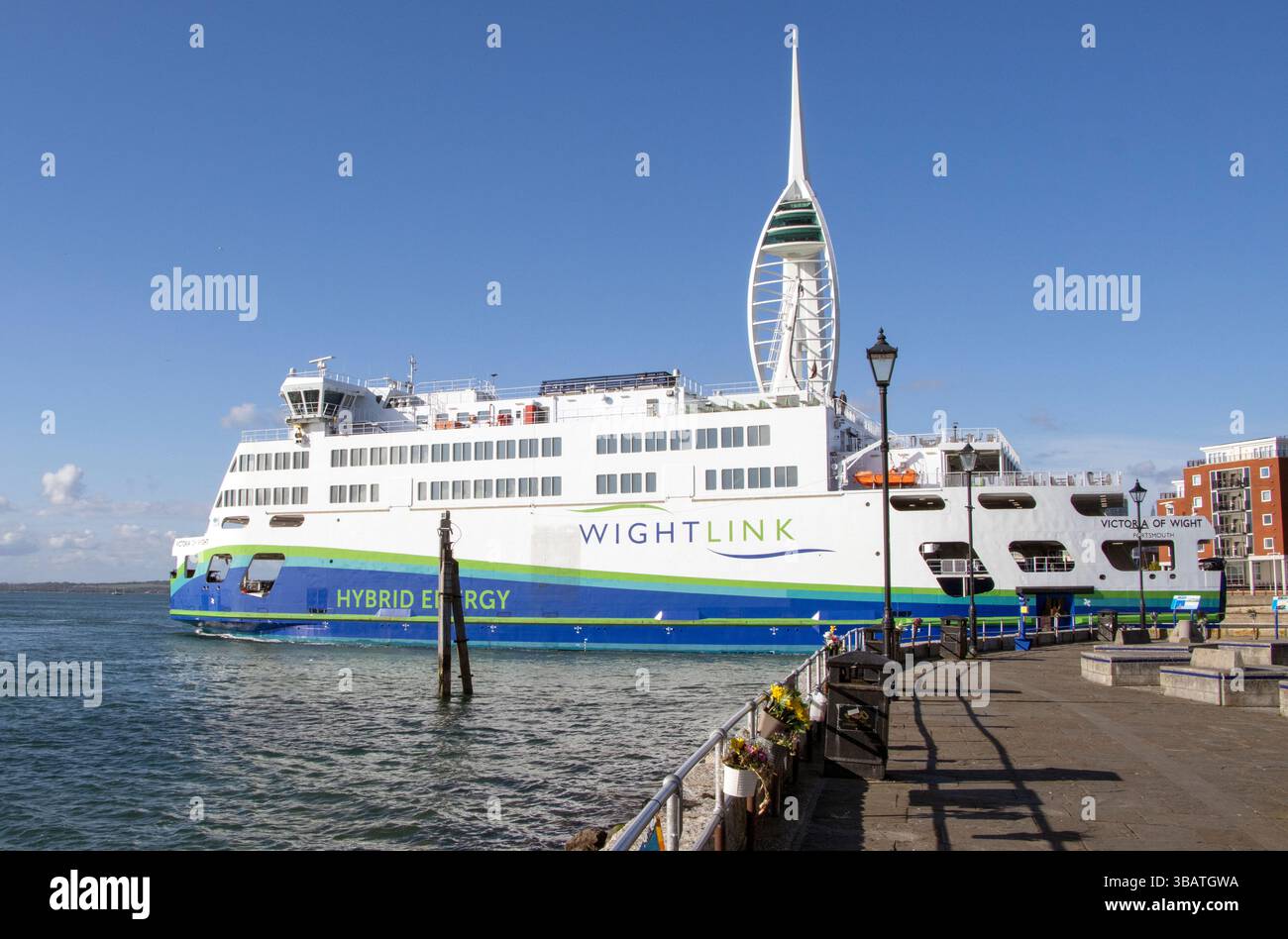 Portsmouth, Hampshire, Vereinigtes Königreich - 23. April 2025: Wightlink Isle of Wight Ferry Victoria of Wight auf der Überfahrt von Fishbourne nach Portsmouth Stockfoto