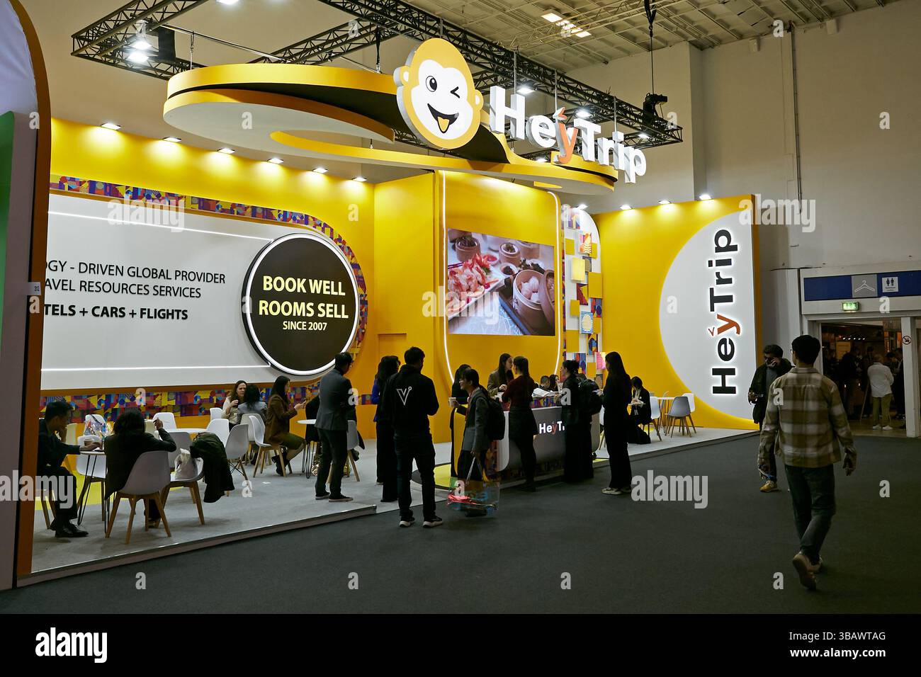 06.03.2025, Deutschland, Berlin, Berlin - der HeyTrip-Stand auf der ITB 2025, einem chinesischen Unternehmen, das Vertriebsdienstleistungen für Hotels, Autos und Flüge anbietet Stockfoto