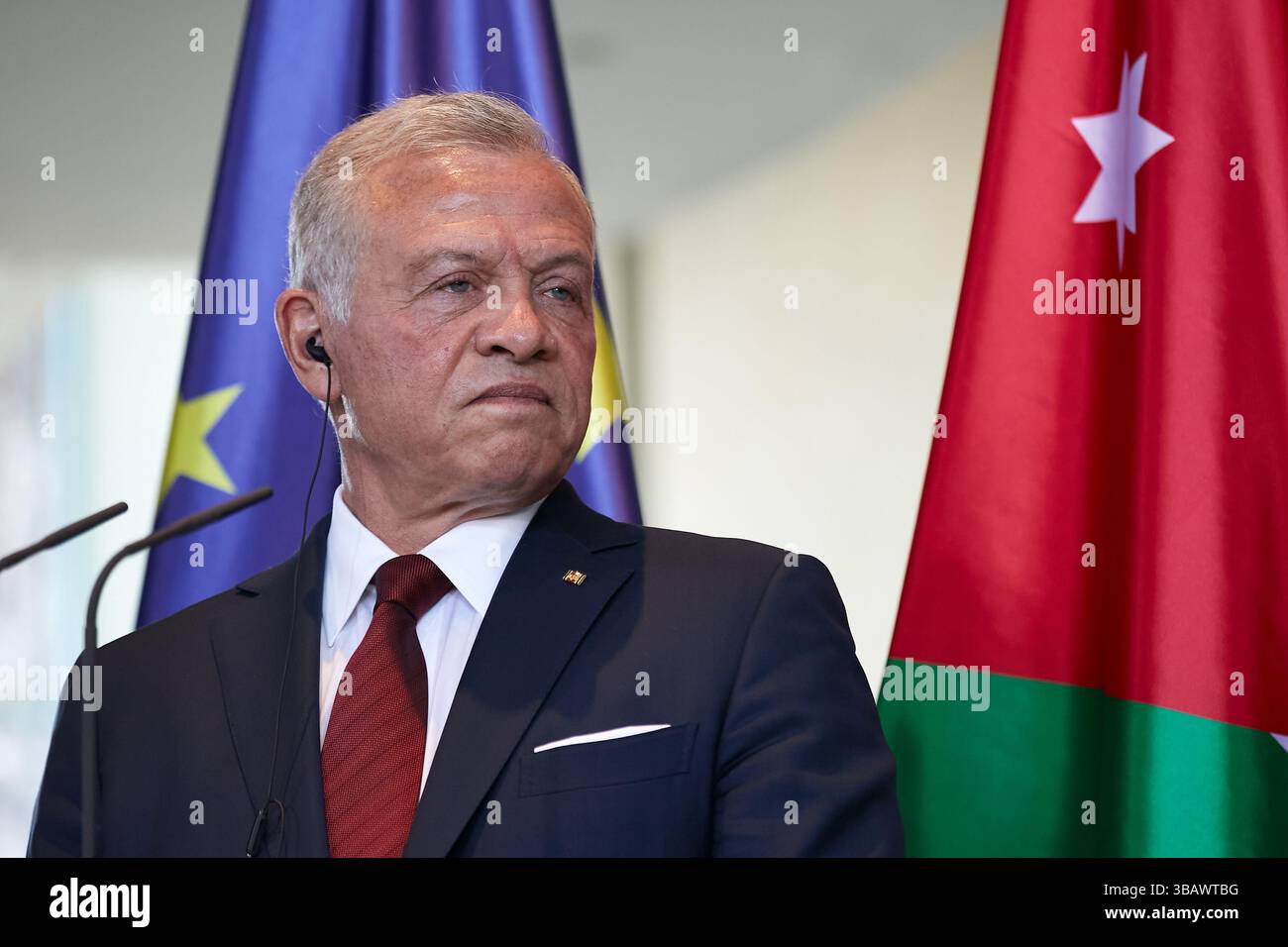 03.04.2025, Deutschland, Berlin, Berlin - seine Majestät der König des Haschemitischen Königreichs Jordanien Abdullah II. Ibn Al-Hussein auf einer Pressekonferenz im Stockfoto