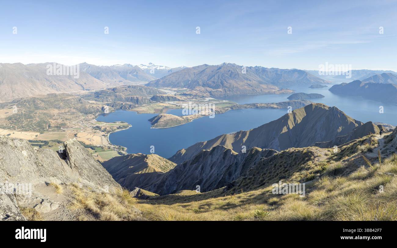 Wanderweg zum Roys Peak Lookout, Lake Wanaka, Wanaka, Südinsel, Neuseeland, Ozeanien Stockfoto