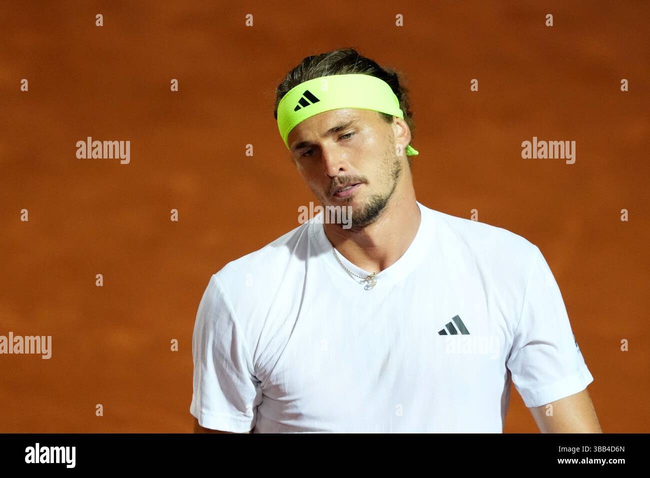 Rom, Italien. Mai 2025. Alexander Zverev von Deutschland während des Spiels gegen Lorenzo Musetti von Italien beim Internazionali BNL d’Italia 2025 Tennis Turnier im Foro Italico in Rom, Italien am 14. Mai 2025. Quelle: Insidefoto/Alamy Live News Stockfoto