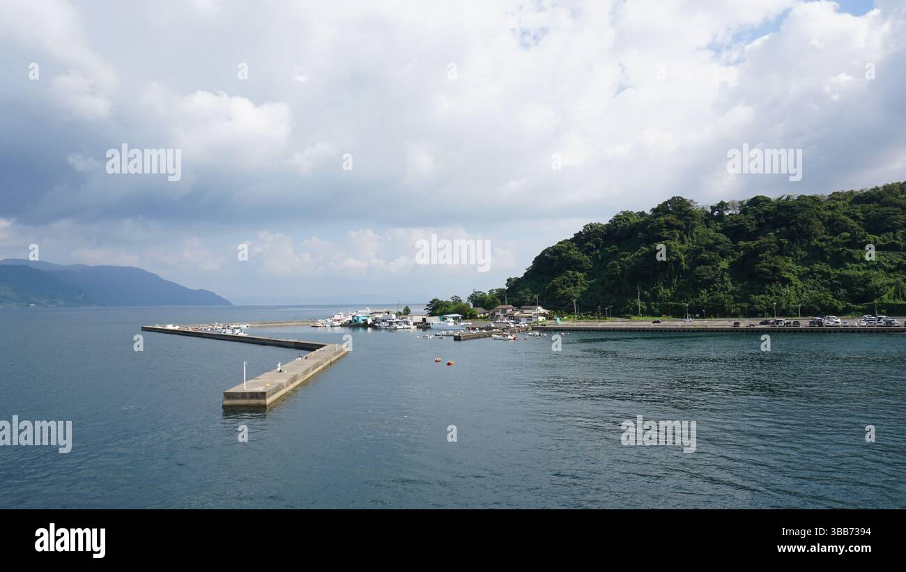 Sakurajima Vulkan – aktiver Vulkan und Wahrzeichen in Kagoshima, Japan Stockfoto