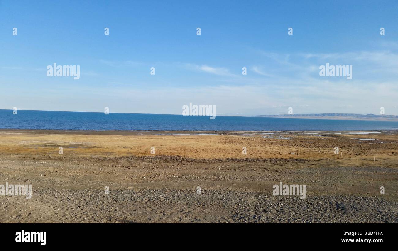 Kumbum Kloster und Qinghai See: Spirituelle und natürliche Wunder von Qinghai, China Stockfoto