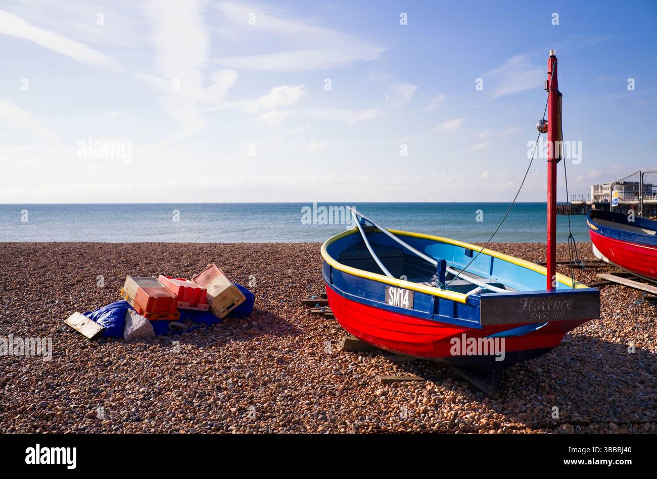 Florenz Fischerboot am Strand von Worthing Stockfoto