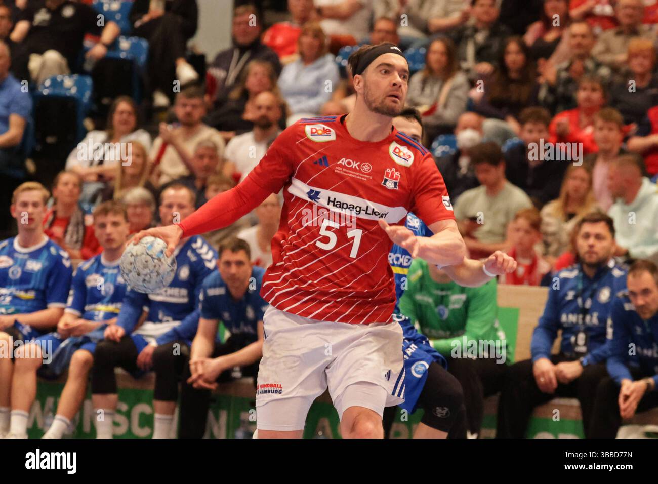 Deutschland, xFSx, Hamburg, 1. Daikin Handball Bundesliga, Herren, Saison 2024/2025, DHB, 29. Spieltag , HSV Handball vs TVB 1898 Stuttgart, in der Sporthalle Hamburg , 15.05.2025 , v.l. Casper U. Mortensen 51, HSV Hamburg Handball *** GER, xFSx, Hamburg,1 Daikin Handball Bundesliga, Herren,Saison 2024 2025,DHB, 29 Spieltag , HSV Handball vs TVB 1898 Stuttgart, in der Sporthalle Hamburg , 15 05 2025 , V l Casper U Mortensen 51, HSV Hamburg Handball SoxMedia Copyright: HMBxMedia SoxMedia Stockfoto