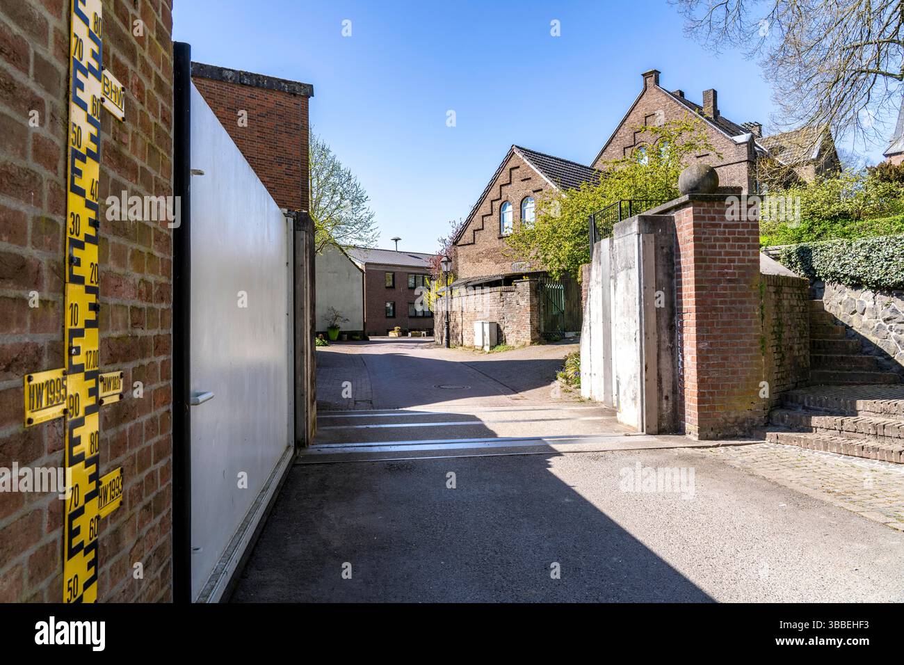 Das Dorf Schenkenschanz gehört zu Kleve am Niederrhein. Neun Zehntel des Gemeindegebiets liegen in der Rheinaue, und das Dorf liegt Stockfoto