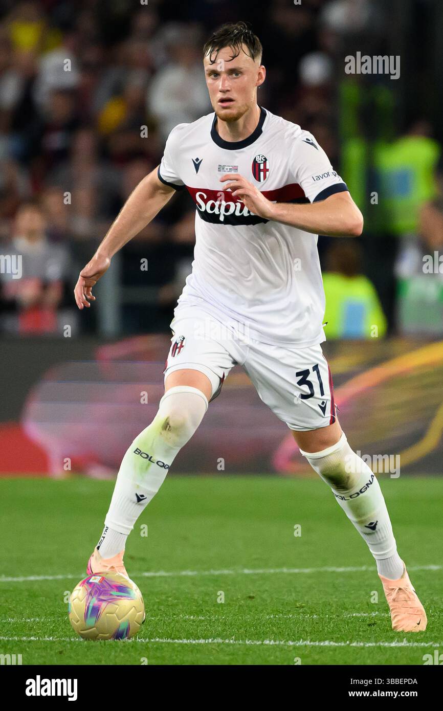 Sam Beukema vom FC Bologna im Finale des Fußballspiels Coppa Italia zwischen AC Milan und Bologna FC im Stadio Olimpico in Rom (Italien), 14. Mai 2025. Stockfoto