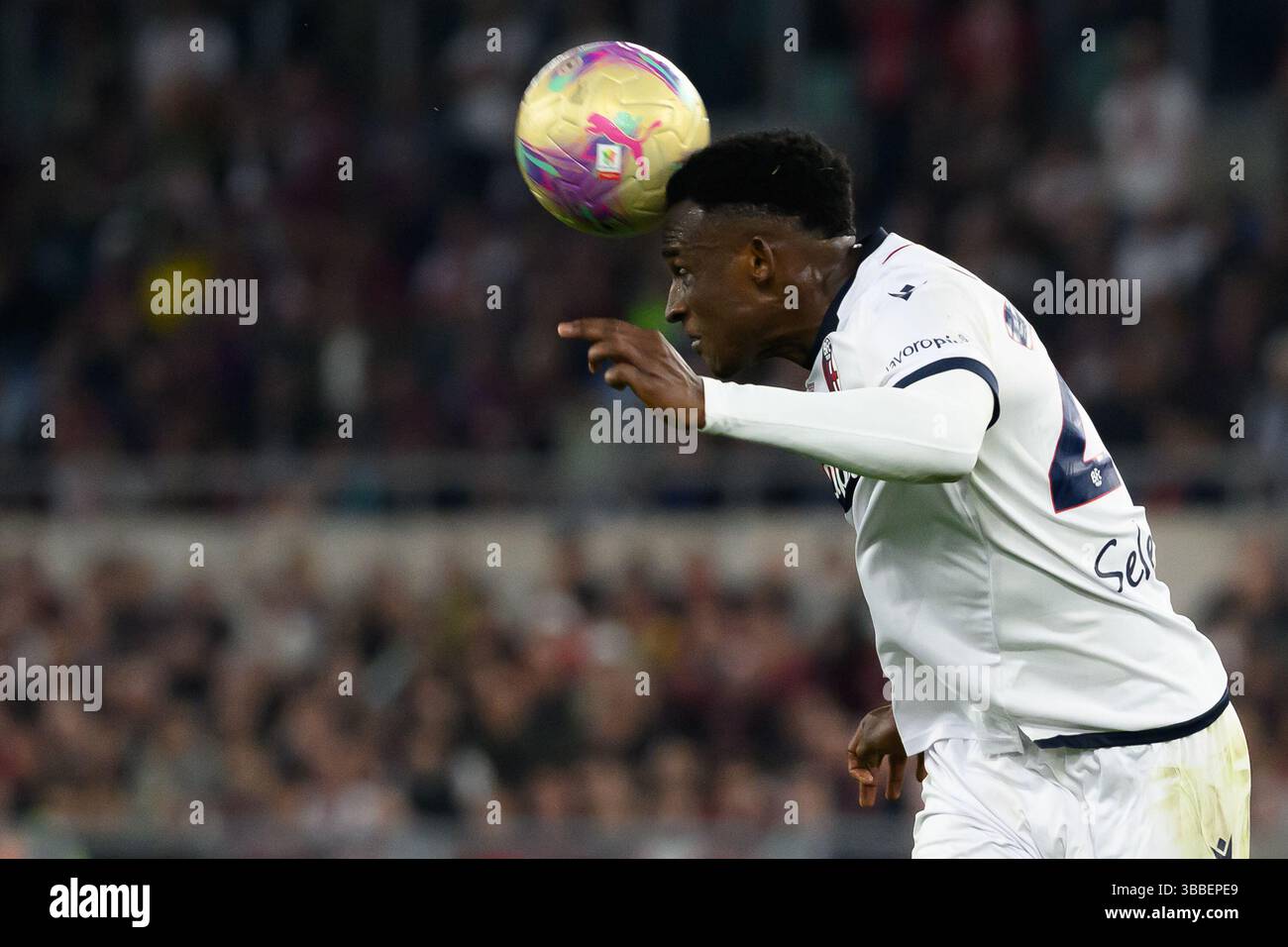 Jhon Lucumi vom FC Bologna im Finale des Fußballspiels Coppa Italia zwischen AC Milan und Bologna FC im Stadio Olimpico in Rom (Italien) am 14. Mai 2025. Stockfoto