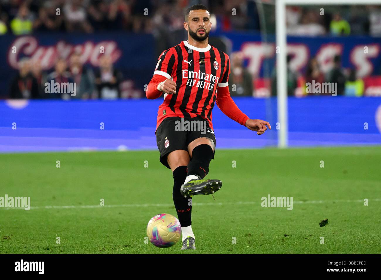 Kyle Walker vom AC Milan im Finale des Coppa Italia zwischen AC Milan und Bologna FC im Stadio Olimpico in Rom (Italien), 14. Mai 2025. Stockfoto