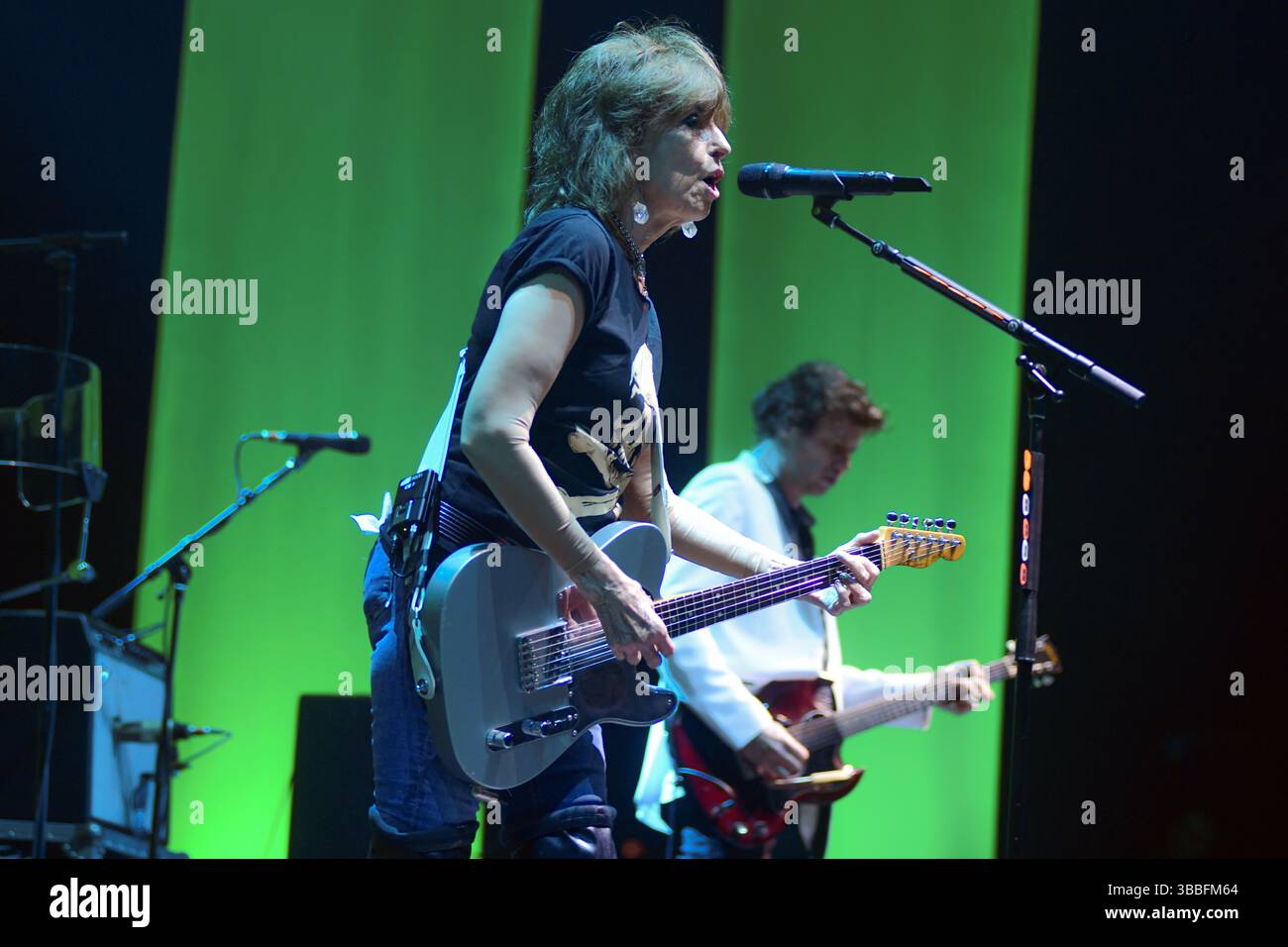 Buenos Aires (15. Mai 2025). Die britische Rockband The Pretenders (Chrissie Hynde, Lead Vocals) spielt live in der Movistar Arena. Quelle: Mariano Garcia/Alamy Live News Stockfoto