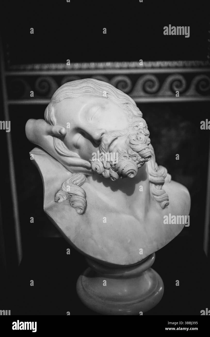 Vatikan - 14. März 2025 - Vatikanmuseum emotionale Marmorskulptur Jesu Christi, Vatikanmuseum, Vati Stockfoto