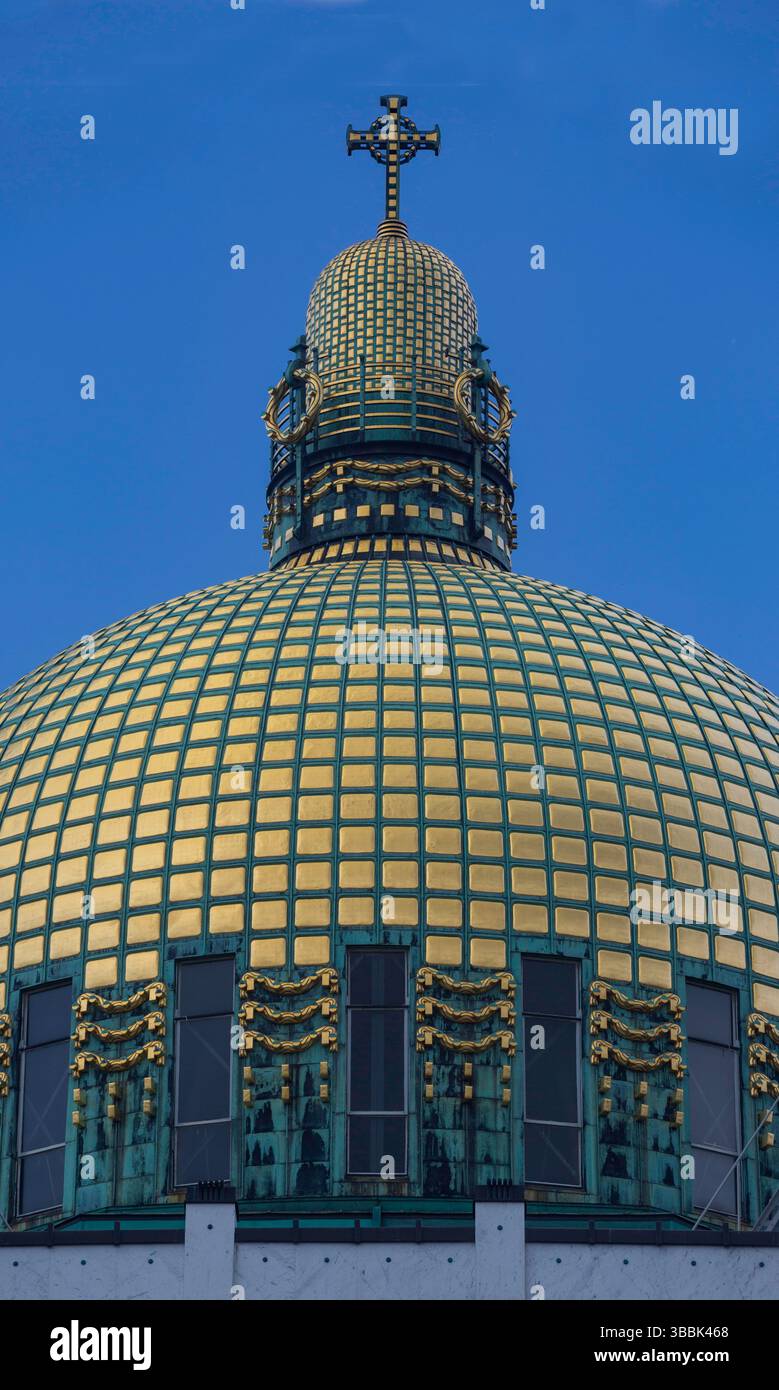 Außenansicht der Jugendstilkirche am Steinhof, 1907, auch Kirche St. Leopold, Wien, Österreich Stockfoto
