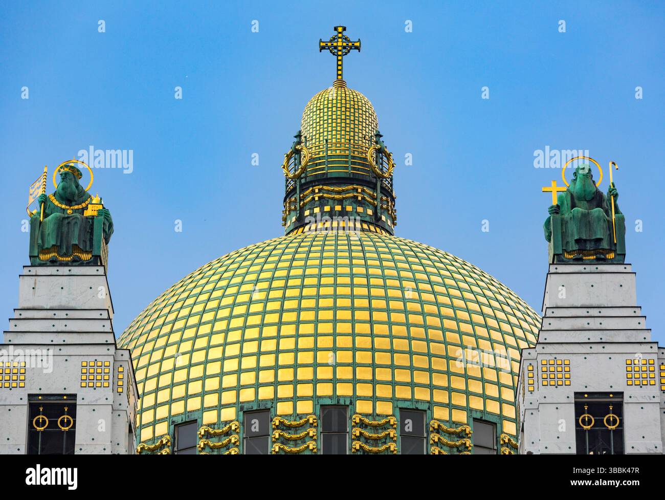 Außenansicht der Jugendstilkirche am Steinhof, 1907, auch Kirche St. Leopold, Wien, Österreich Stockfoto