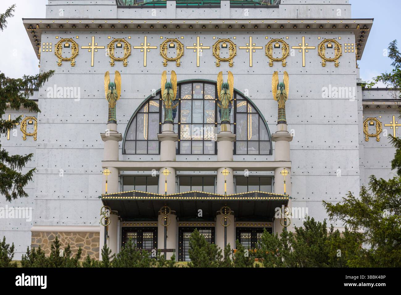 Außenansicht der Jugendstilkirche am Steinhof, 1907, auch Kirche St. Leopold, Wien, Österreich Stockfoto