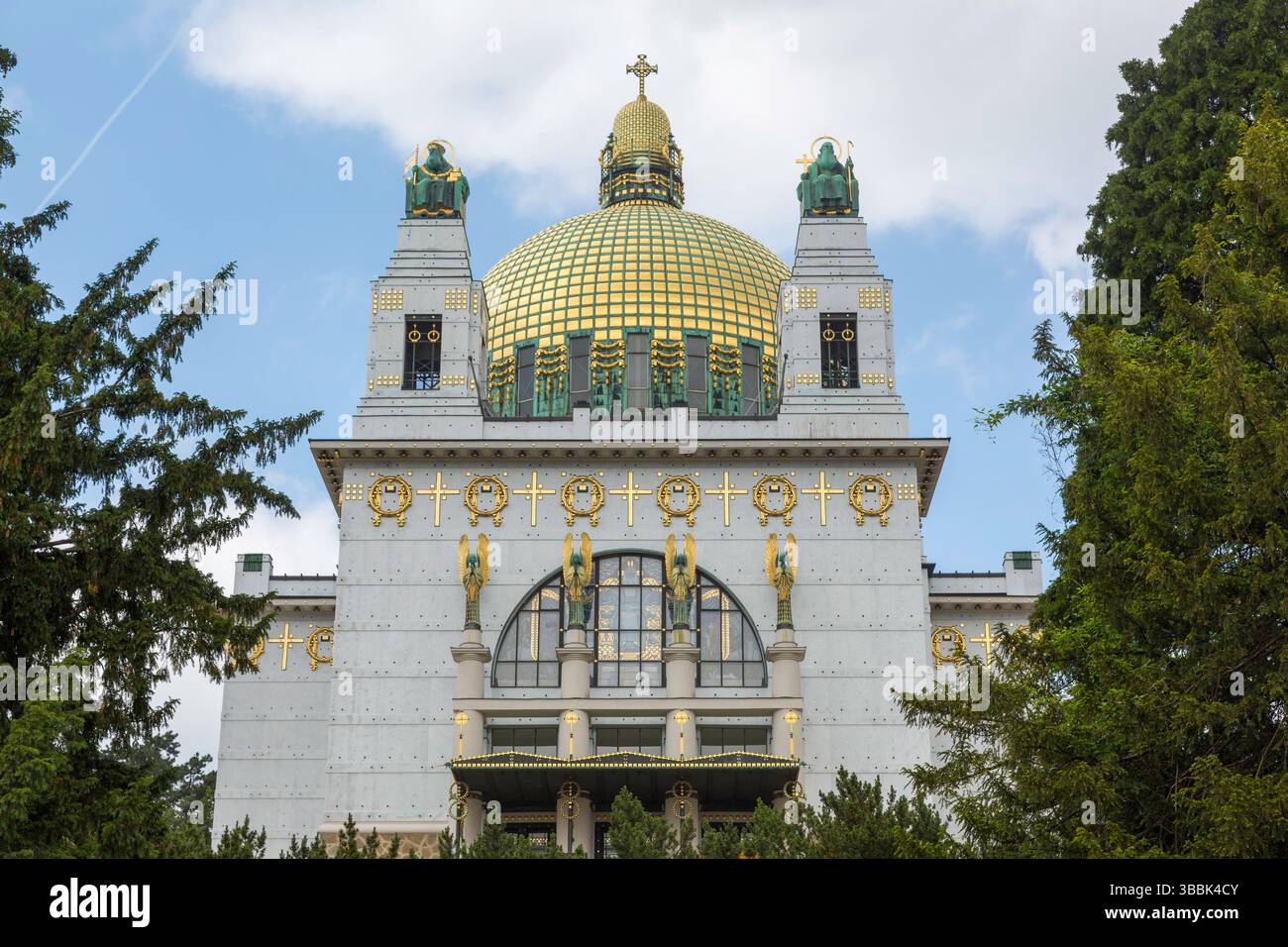 Außenansicht der Jugendstilkirche am Steinhof, 1907, auch Kirche St. Leopold, Wien, Österreich Stockfoto