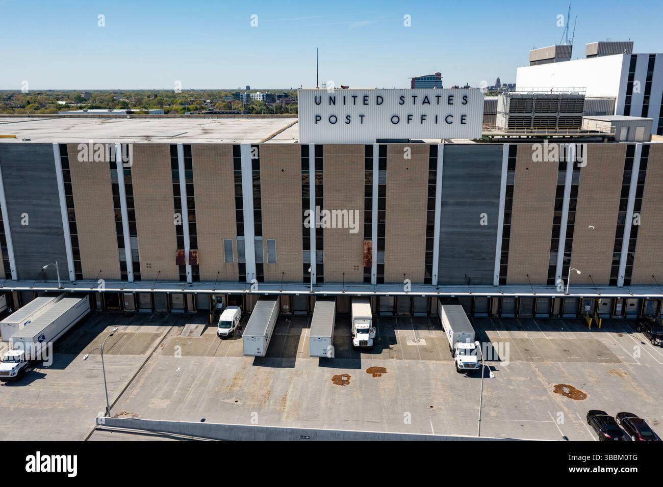 Detroit, Michigan - die Laderampe bei Detroits Hauptpostamt. Stockfoto