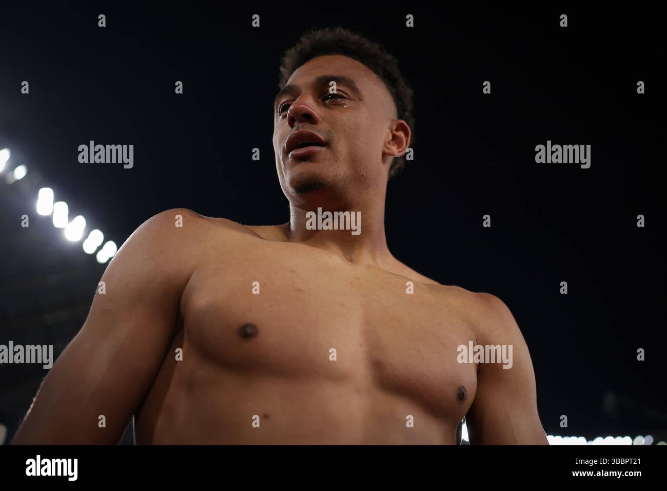 Rom, Italien. Mai 2025. Dan Ndoye vom FC Bologna reagiert nach dem Finale des AC Milan gegen Bologna Coppa Italia im Stadio Olimpico in Rom. Der Bildnachweis sollte lauten: Jonathan Moscrop/Sportimage Credit: Sportimage Ltd/Alamy Live News Stockfoto