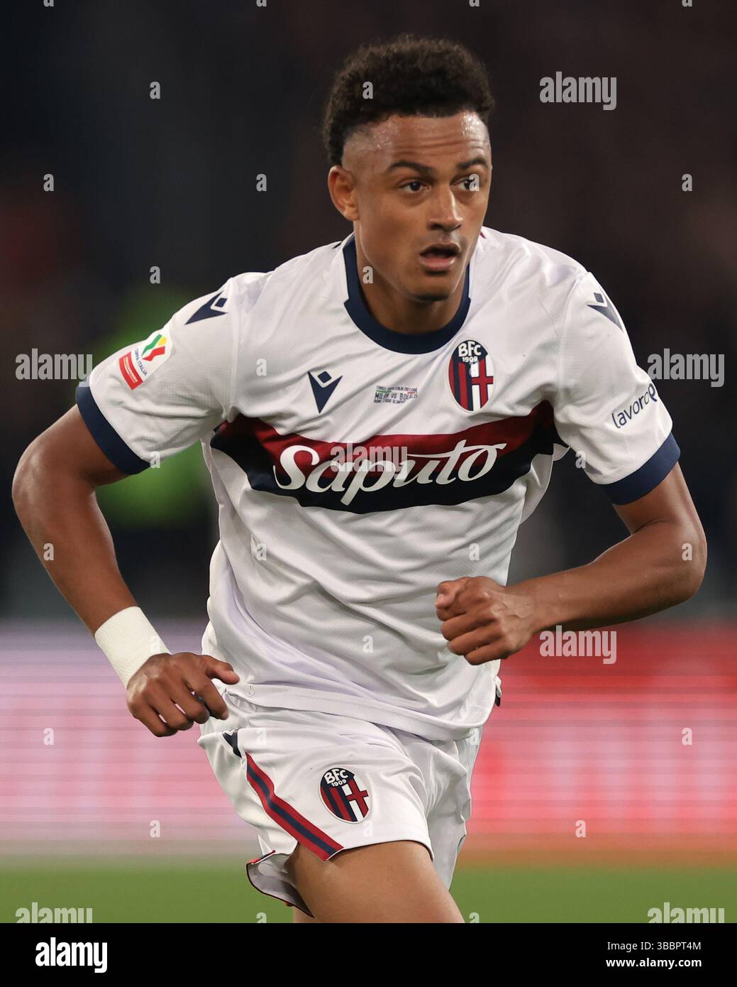 Rom, Italien. Mai 2025. Dan Ndoye vom FC Bologna beim Finale des AC Milan gegen Bologna Coppa Italia im Stadio Olimpico in Rom. Der Bildnachweis sollte lauten: Jonathan Moscrop/Sportimage Credit: Sportimage Ltd/Alamy Live News Stockfoto