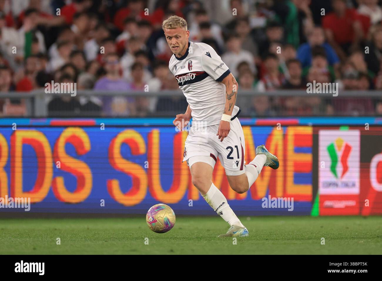 Rom, Italien. Mai 2025. Jens Odgaard vom FC Bologna beim Finale des AC Milan gegen Bologna Coppa Italia im Stadio Olimpico in Rom. Der Bildnachweis sollte lauten: Jonathan Moscrop/Sportimage Credit: Sportimage Ltd/Alamy Live News Stockfoto