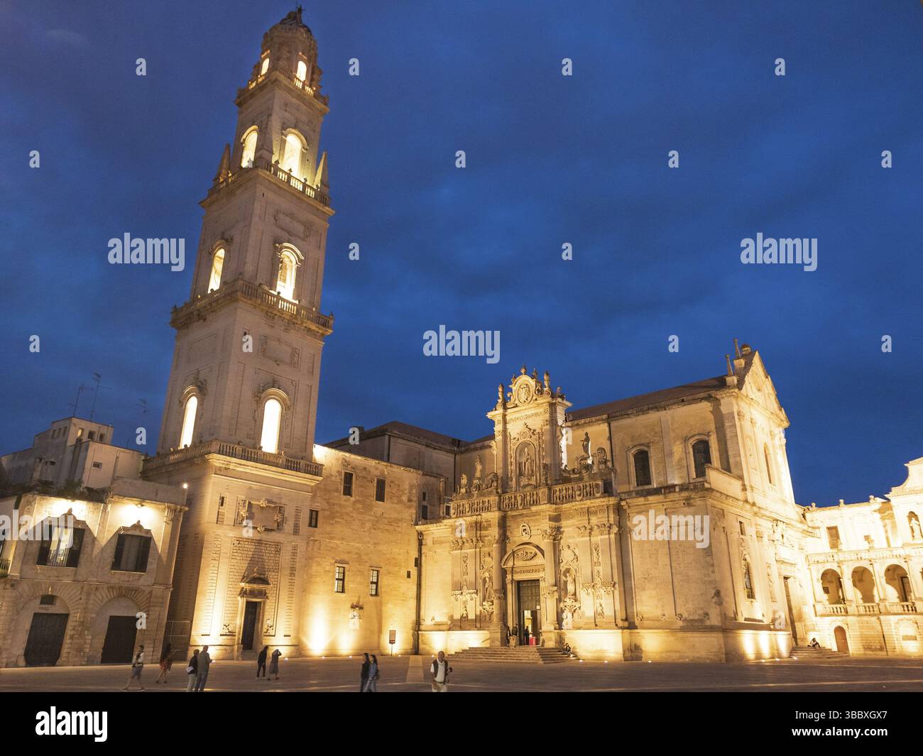 Kathedrale der Himmelfahrt der Jungfrau Maria in Lecce, Italien, Europa Stockfoto