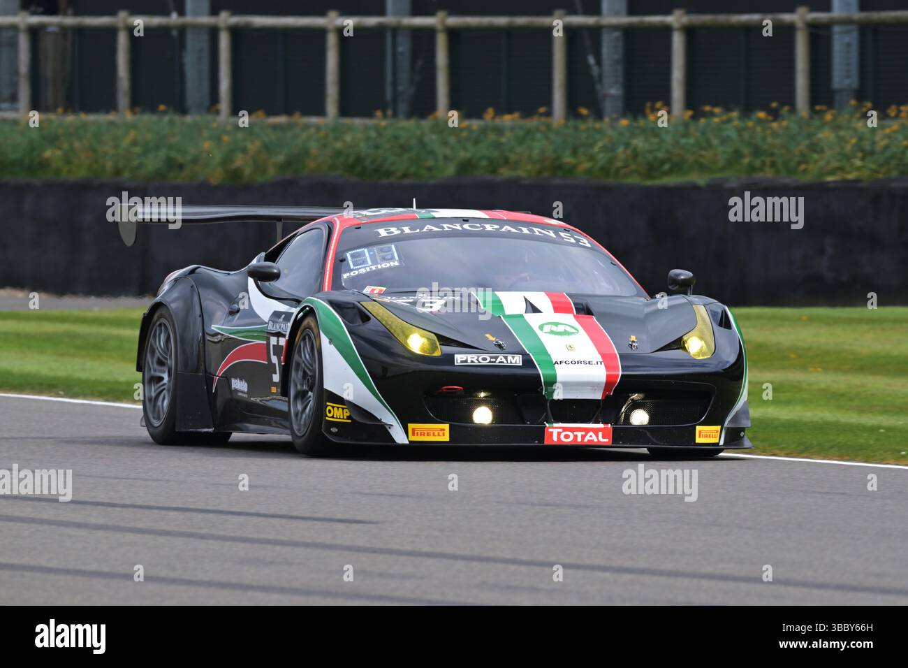 Jake Hill, Ferrari 458 Italia GT3, GT3 Demonstration und Shoot-Out, 20 Jahre GT-Rennen, Weltmeisterschaft GT3-Rennen, Autos sind im Haus Stockfoto