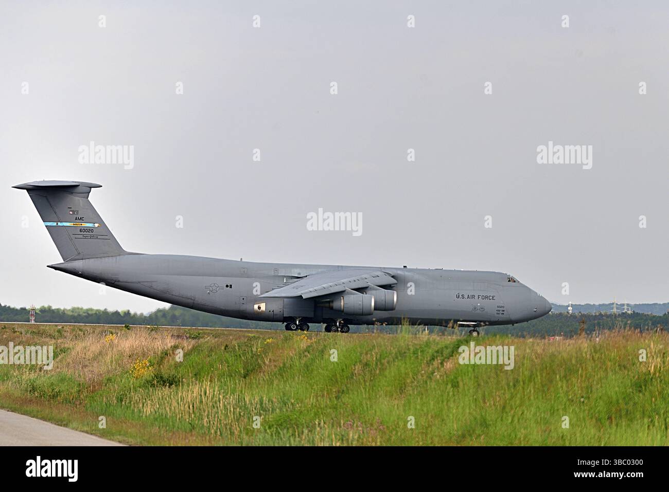 17.5.2025 US Air Force Lockheed C5 Galaxy der US Amerikanischen Luftwaffe vor dem Start auf der Ramstein Air Force Base. Ramstein Miesenbach US Air Base Rheinland Pfalz Deutschland *** 17 5 2025 US Air Force Lockheed C5 Galaxy der US Air Force vor dem Start auf Ramstein Air Force Base Ramstein Miesenbach US Air Base Rheinland Pfalz Deutschland Stockfoto