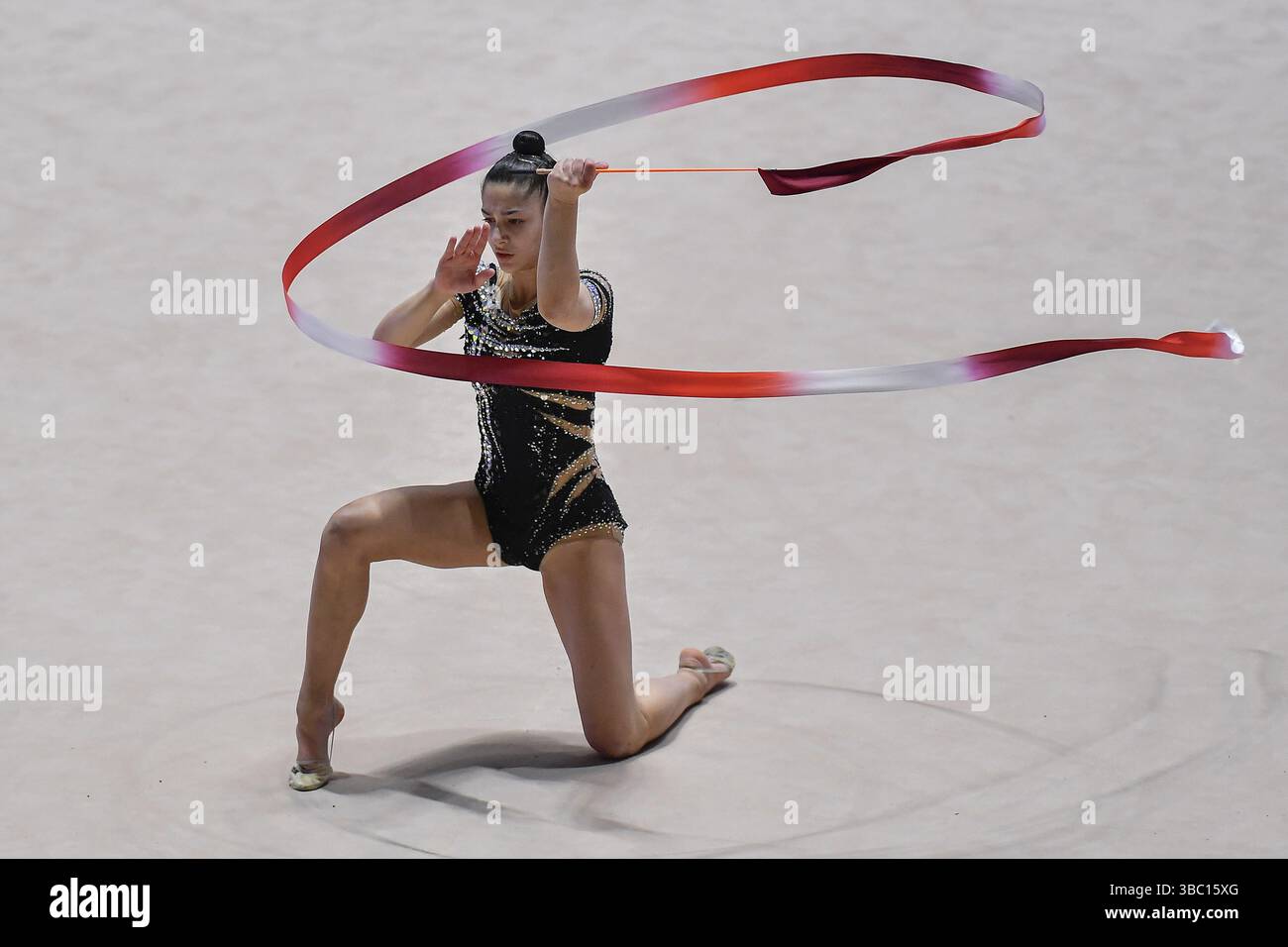 Turin, Italien. Mai 2025. Italien, Turin 17 Mai 2025 Pala Gianni Asti aus Turin Finale sechs der nationalen Rhythmischen Turnen-Meisterschaft A 2025 Sofia Raffaeli (Fabriano) Tape Credit: Independent Photo Agency/Alamy Live News Stockfoto