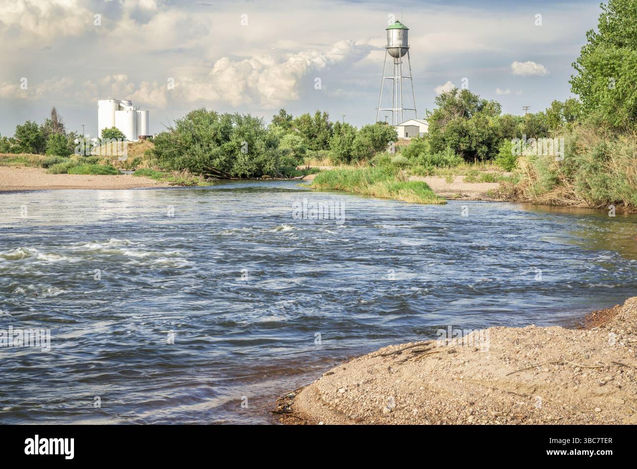 South Platte River an der Brighton in Northern Colorado, Sommer Landschaft Stockfoto