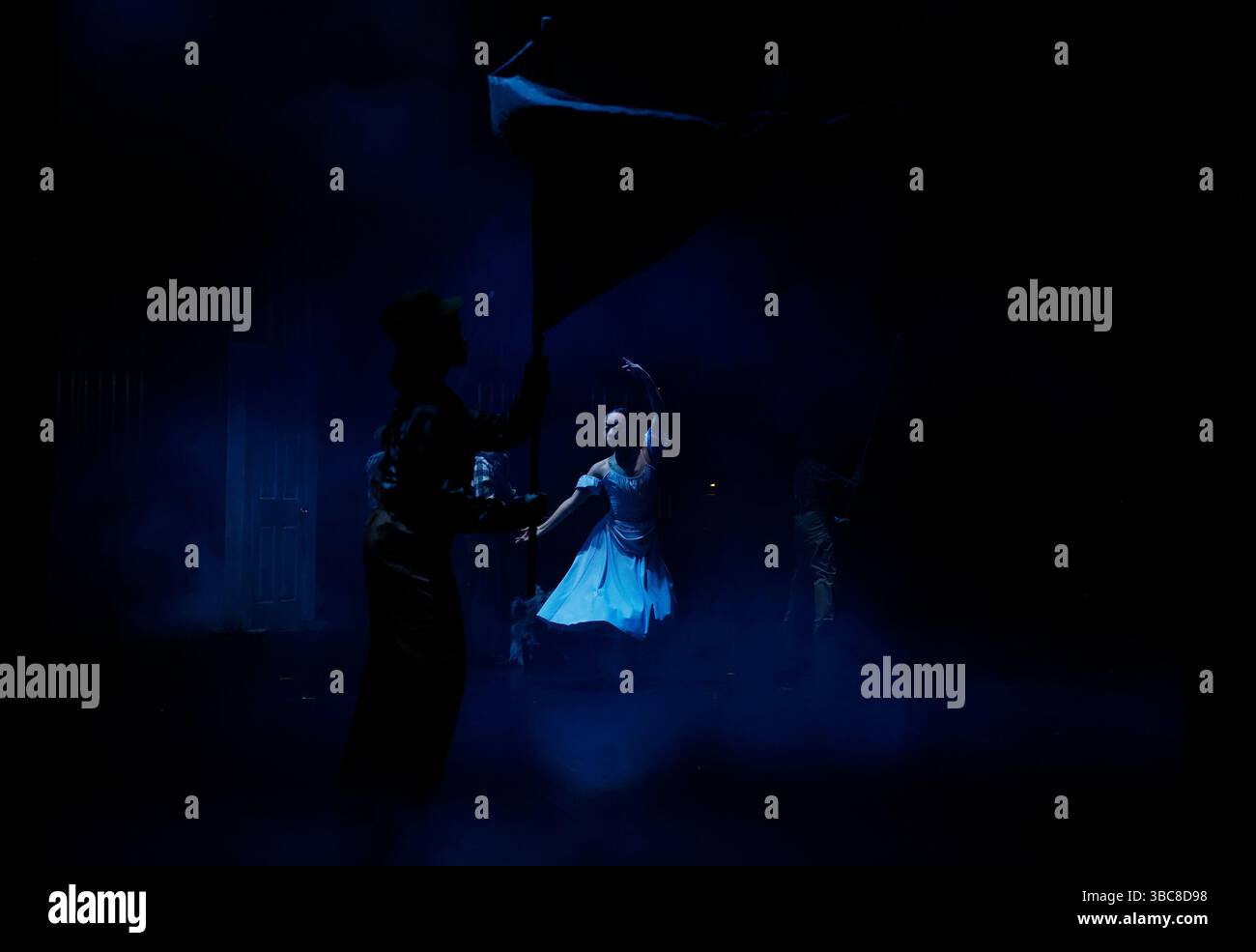 Queens, Usa. Mai 2025. Tänzerinnen und Tänzer präsentieren eine Aufführung auf der Bühne, wenn die Joffrey Ballet School Children's & Youth Ballet Programs am Sonntag, den 18. Mai 2025 in New York City im LaGuardia Performing Arts Center die innovative Nacherzählung des Klassikers The Wonderful Wizard of Oz präsentieren. Foto: John Angelillo/UPI Credit: UPI/Alamy Live News Stockfoto